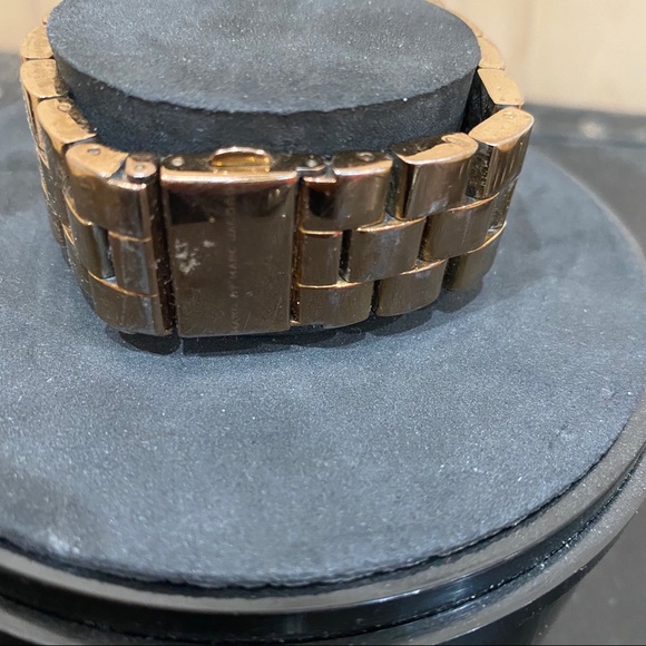 Marc by Marc Jacobs Mini Amy Rose Gold-Tone Quartz - Picture 7 of 12